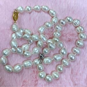 Elegant White AKOYA Pearl Necklace Bracelet